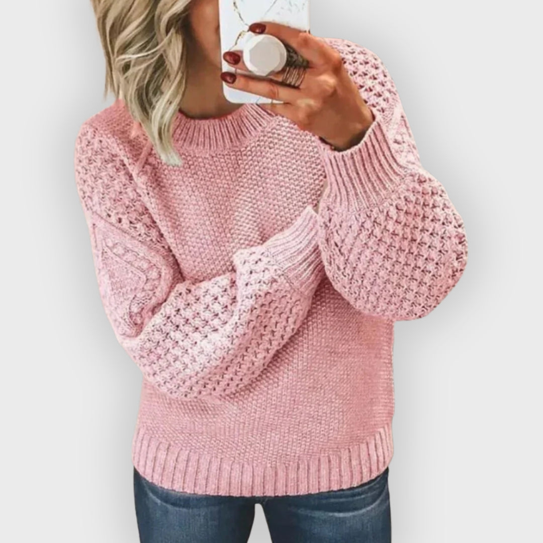 Lyla | Classic Round-Neck Long-Sleeve Knitted Sweater