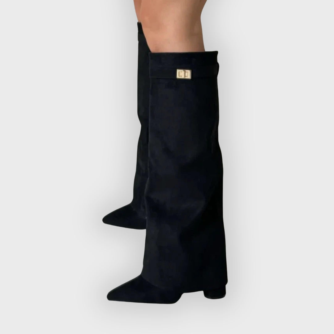 Vera | Stylish Buckle Boots in Suede and Faux Leather