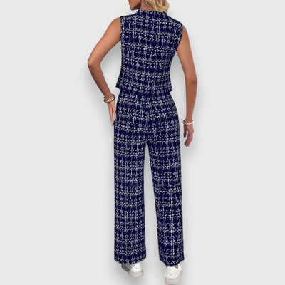 Alexandra | V-Neck Two-Piece Hypercontemporary Check Set