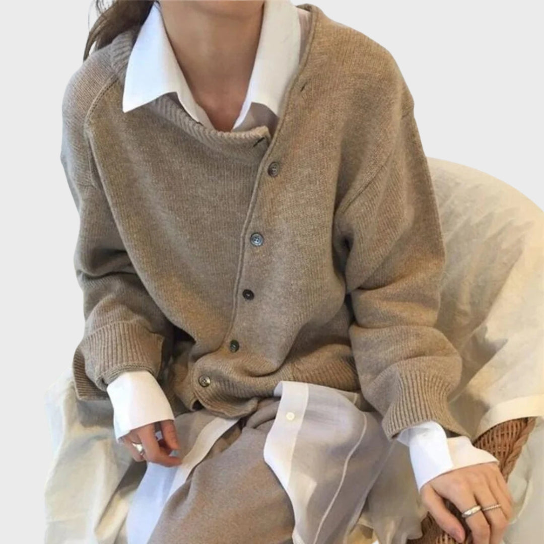 Beulah | Comfortable Cardigan with Playful Button Detail