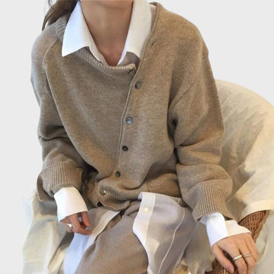 Beulah | Comfortable Cardigan with Playful Button Detail