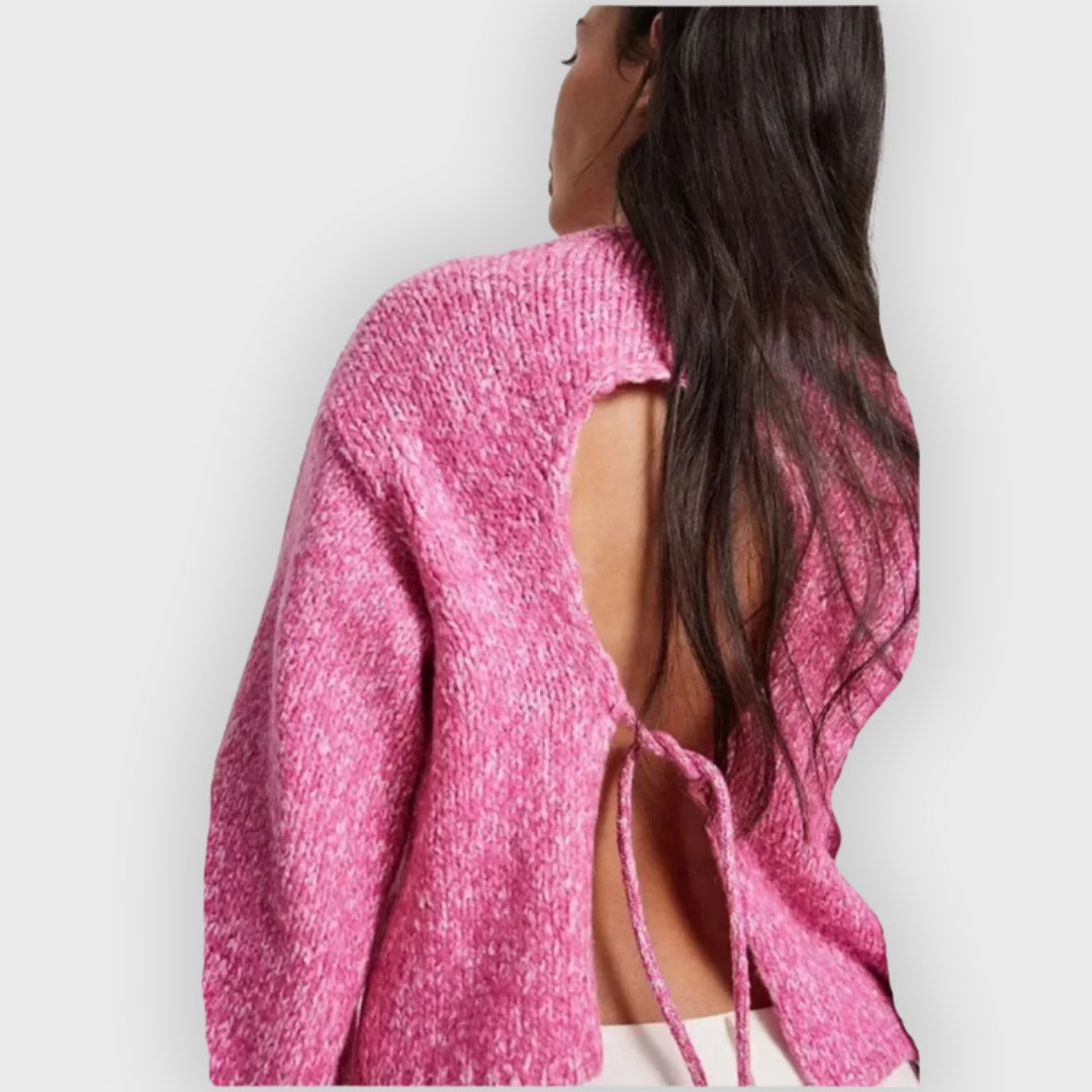 Isabelle | Crop Top with Long Sleeves and Back Cutout