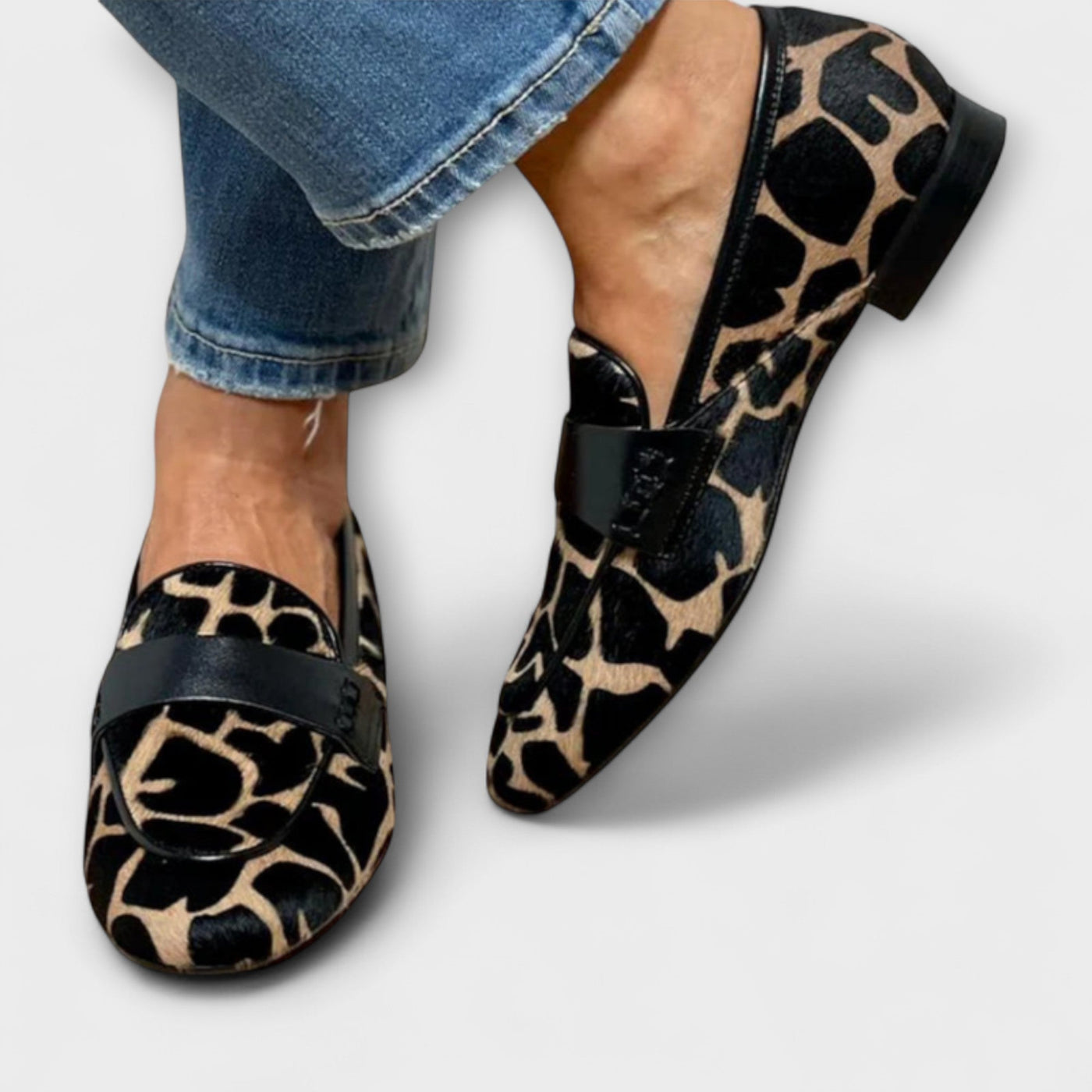 Northcliffe | Luxurious Leopard Print Velvet Slippers
