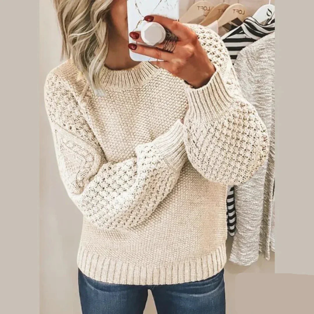 Lyla | Classic Round-Neck Long-Sleeve Knitted Sweater