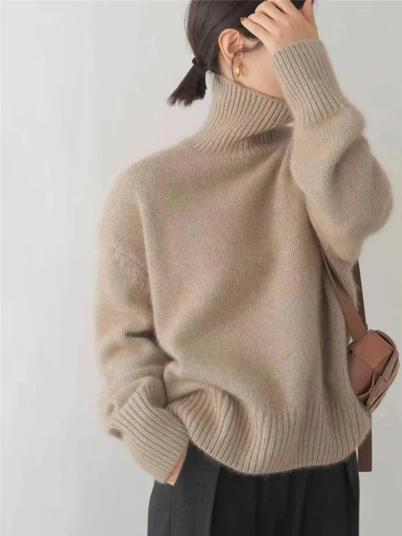 Delphine™ | High-necked cashmere