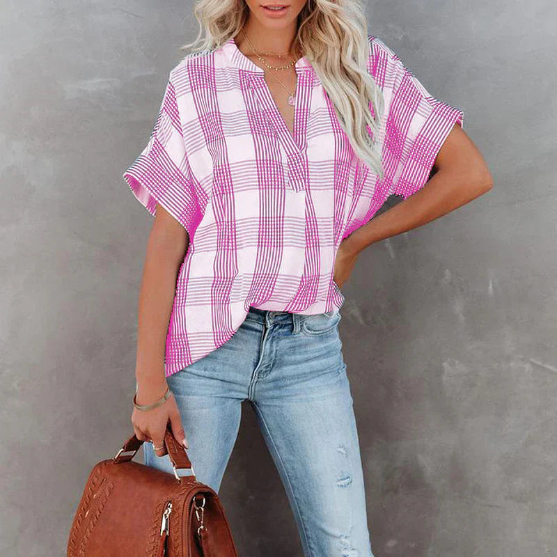 Women’s Blouse – Relaxed Fit – Checkered Pattern – Short Sleeve – Cotton – V-Neck