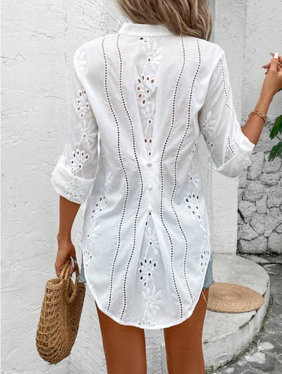 Women’s Blouse – Relaxed Fit – Lace Trim – V-Neck – Three-Quarter Sleeve