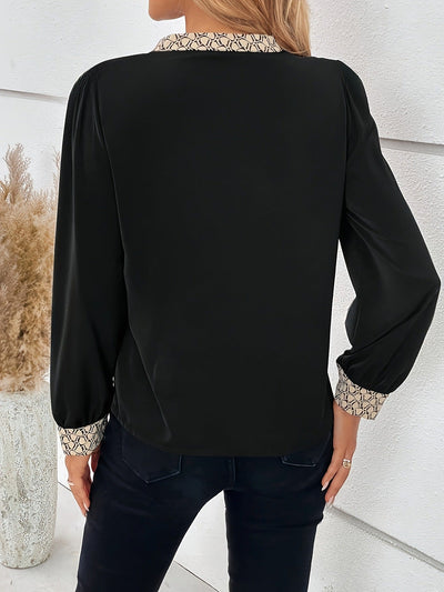 Women’s Blouse – Loose Fit – V-Neck – Long Sleeve – Contrast Front Panel