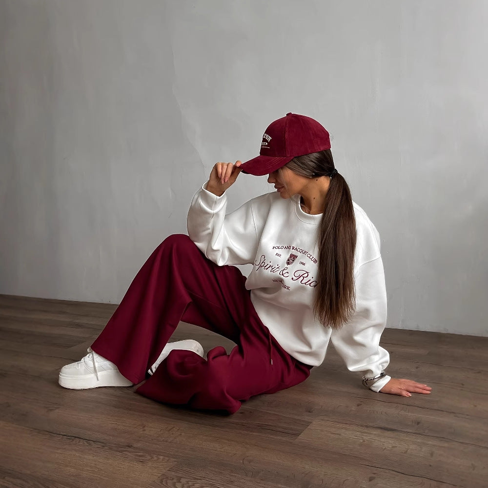 Women’s Pullover Sweatshirt – Oversized Fit – Cotton Blend – Embroidered Logo – Crew Neck