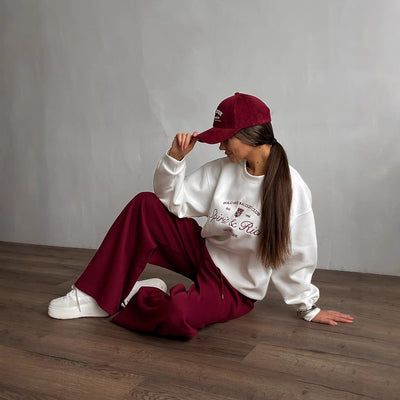 Women’s Pullover Sweatshirt – Oversized Fit – Cotton Blend – Embroidered Logo – Crew Neck