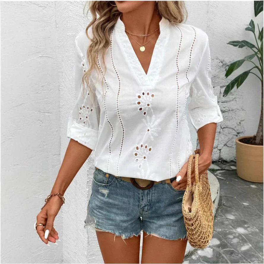 Women’s Blouse – Relaxed Fit – Lace Trim – V-Neck – Three-Quarter Sleeve