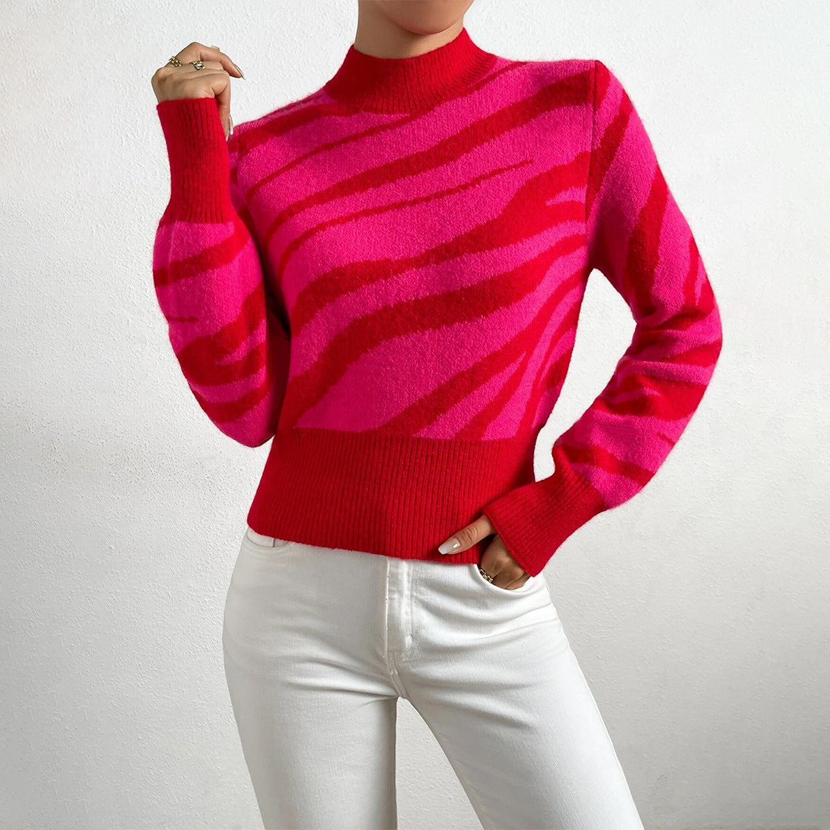 Women’s Sweater – Knitted Zebra Pattern – Semi-High Neck – Regular Fit – Ribbed Hem