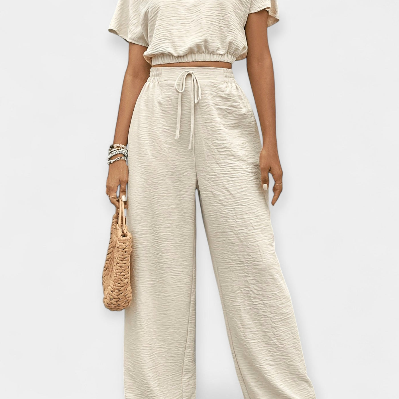 Alex Clarke | Stylish Loose Fit Set Summerwearedition