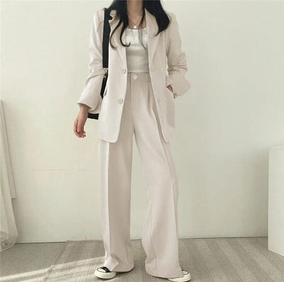 Women's Suit - Oversized Blazer & High-Waisted Trousers - Tailored Fit - Smart Casual