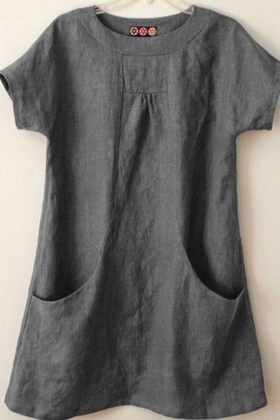 Women’s Blouse – Relaxed Fit – Short Sleeve – Natural Fibers – Front Pockets – Pleated Neckline